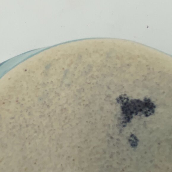 Signed Lisa Howe Stoneware Heart Shaped Trinket Bowl - Picture 2 of 8